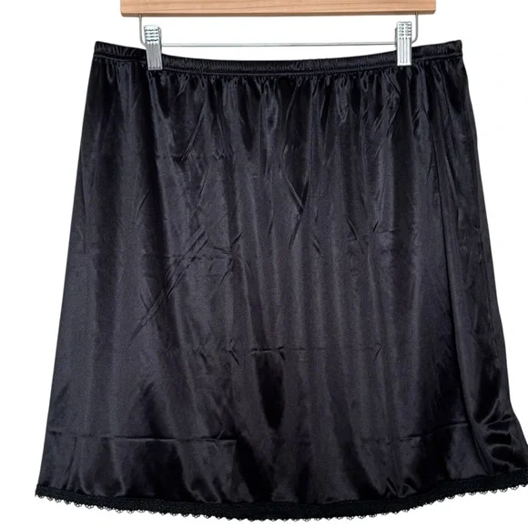 New! BrinKina Black Slip Skirt with Lace Trim. Women’s 2XL. Excellent Condition - Picture 8 of 8